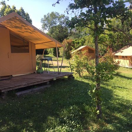 Camping Forcalquier Les Routes De Provence Hotell Eksteriør bilde