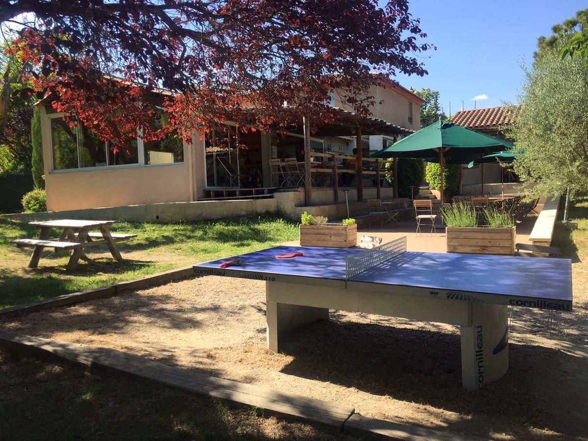 Camping Forcalquier Les Routes De Provence Hotell Eksteriør bilde
