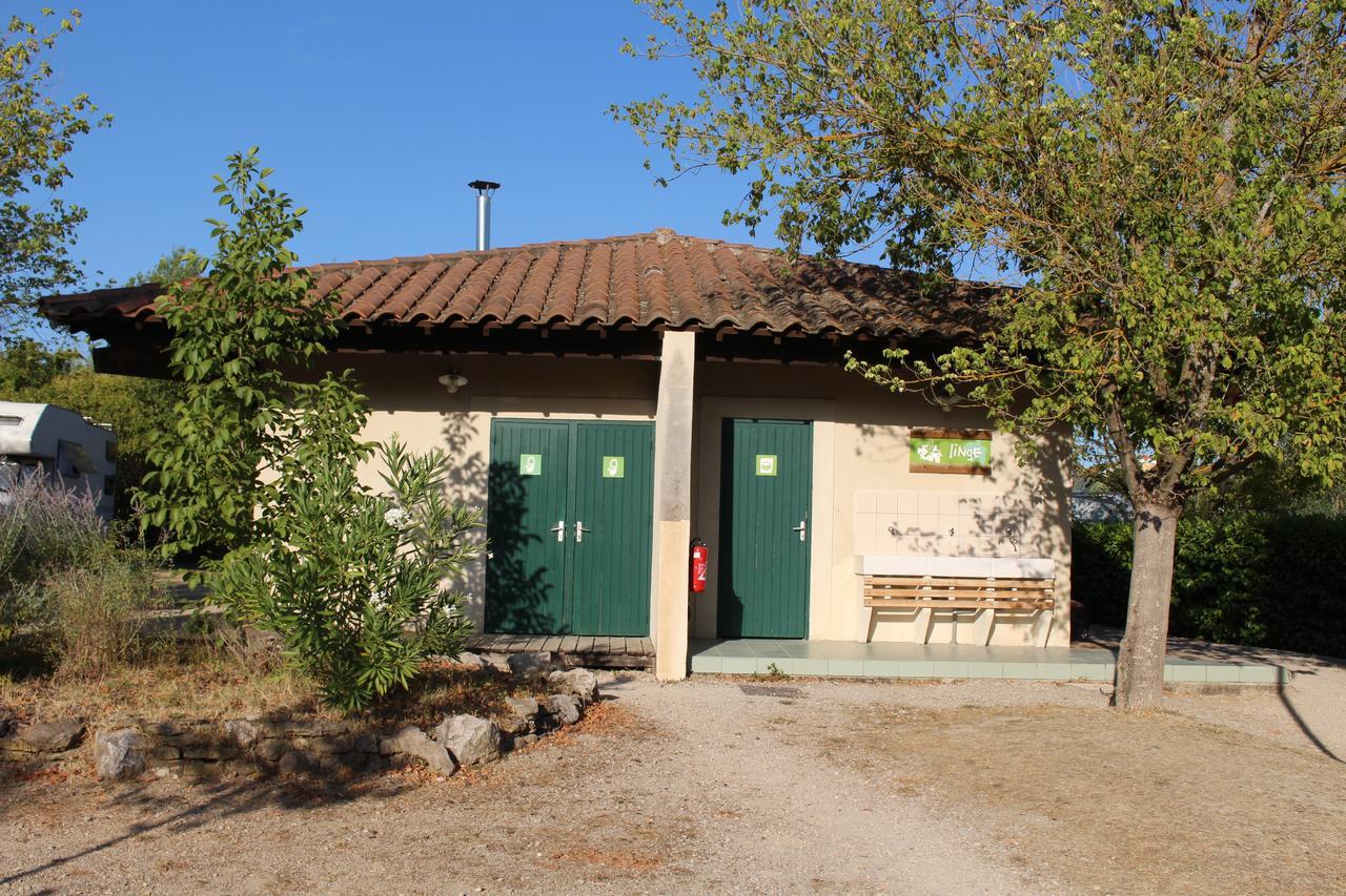 Camping Forcalquier Les Routes De Provence Hotell Eksteriør bilde