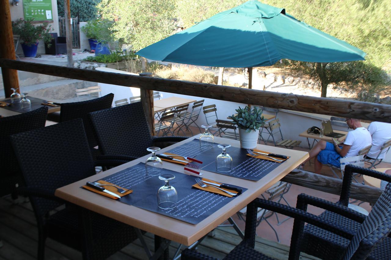 Camping Forcalquier Les Routes De Provence Hotell Eksteriør bilde