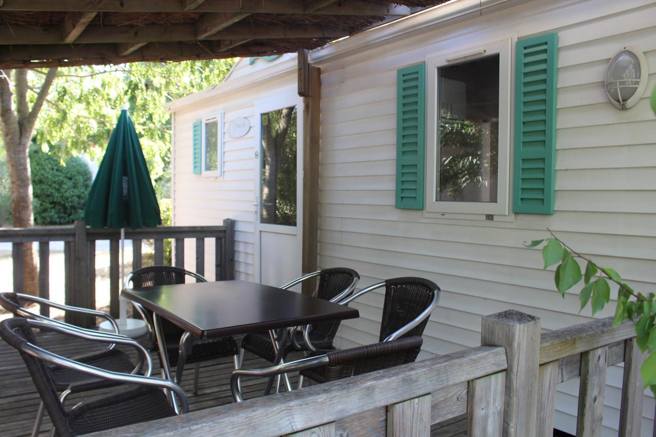 Camping Forcalquier Les Routes De Provence Hotell Eksteriør bilde