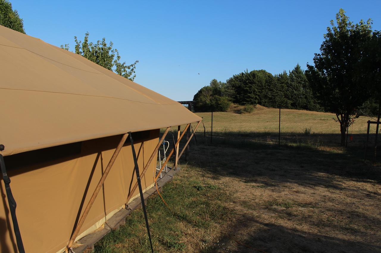 Camping Forcalquier Les Routes De Provence Hotell Eksteriør bilde